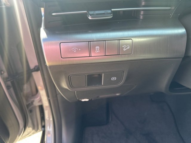 New 2026 Hyundai Kona SEL Premium image 17