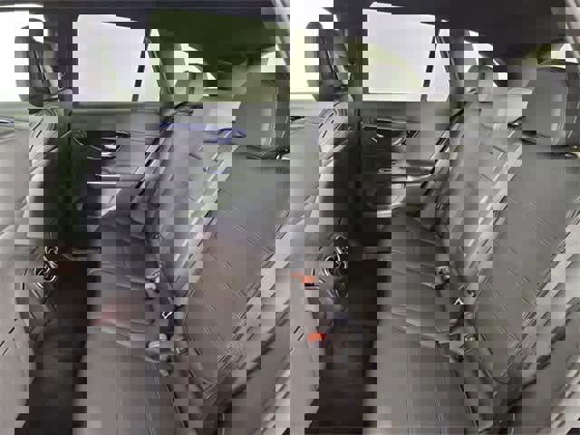 Used 2025 Mercedes-Benz GLC 300 4MATIC image 59