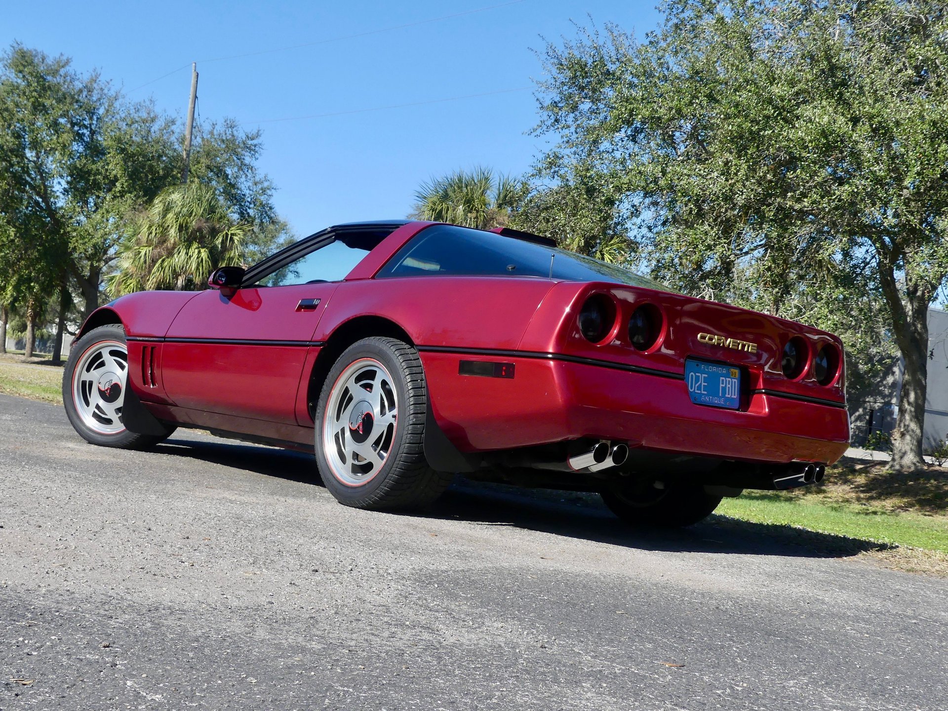 Used 1989 Chevrolet Corvette Coupe RWD image 95