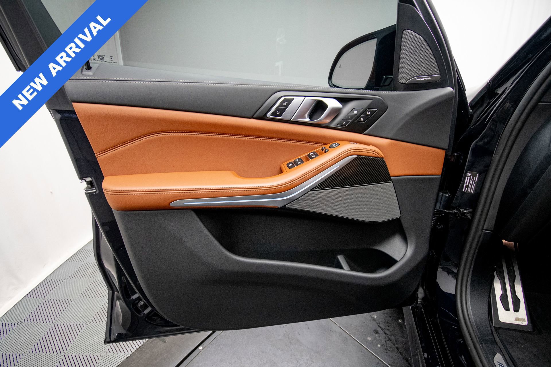 Used 2026 BMW X5 M60i AWD/4WD image 36