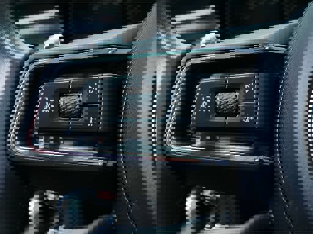 Used 2023 Porsche Macan Turbo image 19