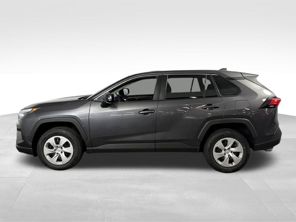 Used 2025 Toyota RAV4 LE AWD/4WD image 7