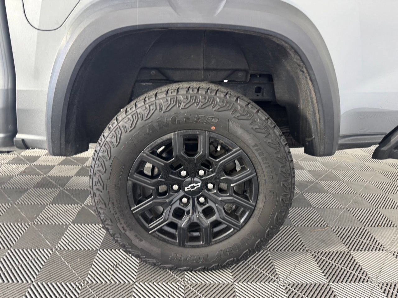 Used 2023 Chevrolet Colorado Trail Boss w/ Advanced Trailering Package AWD/4WD image 13