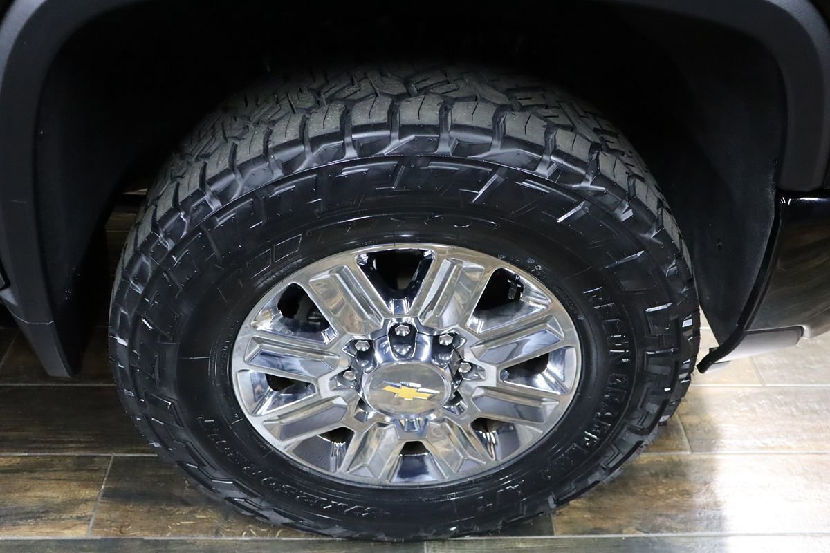 Used 2024 Chevrolet Silverado 2500 High Country w/ High Country Premium Package AWD/4WD image 42