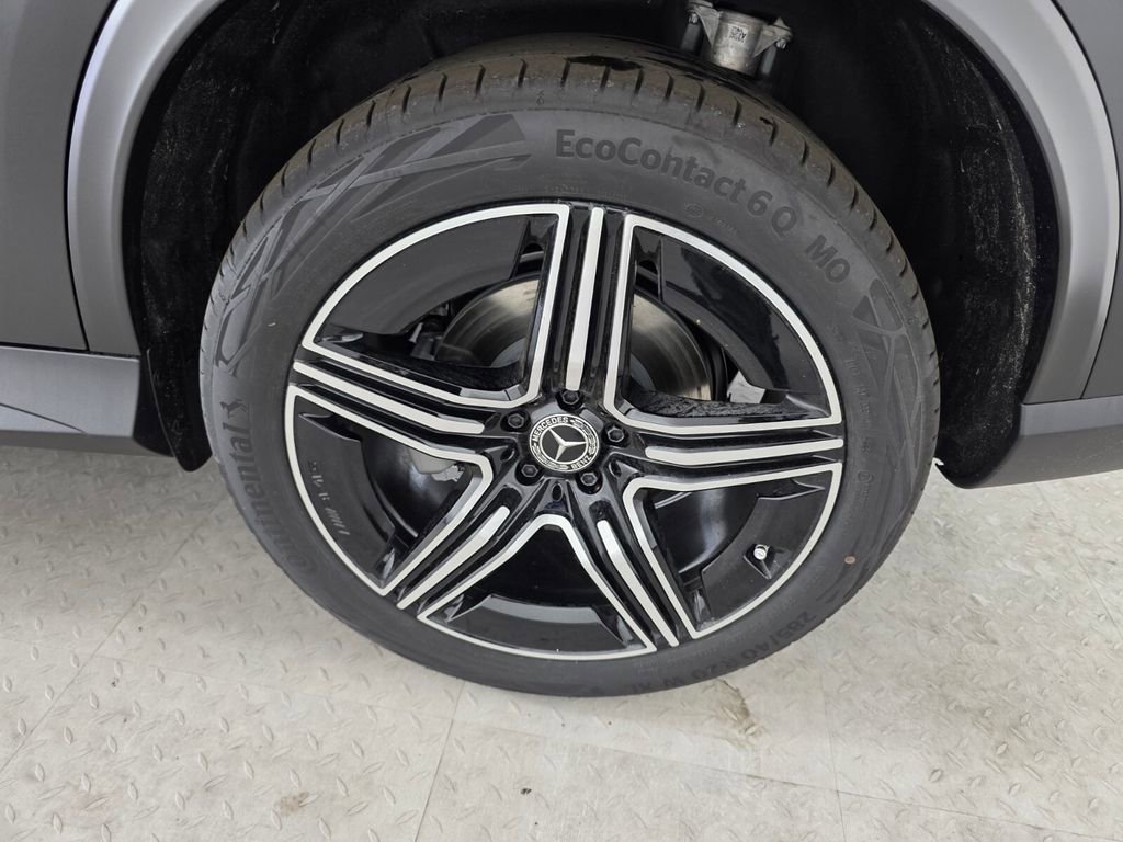New 2026 Mercedes-Benz GLC 300 image 12