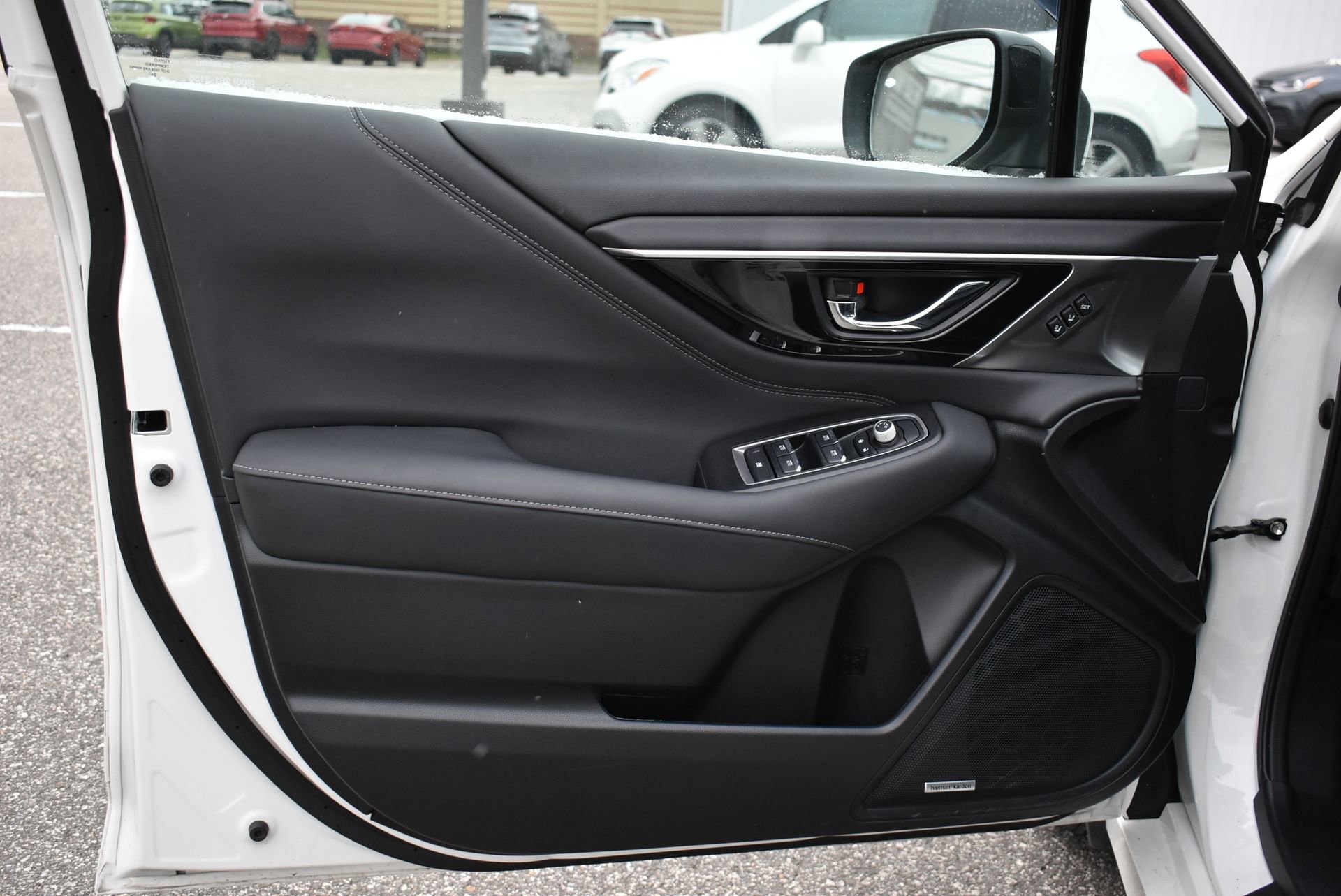 Used 2025 Subaru Legacy Limited image 11