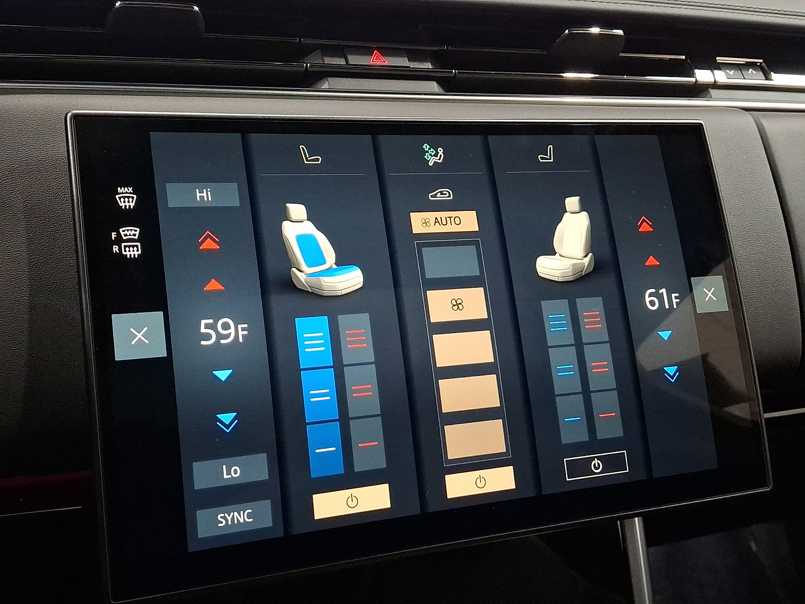 Certified 2025 Land Rover Range Rover SE AWD/4WD image 16
