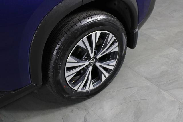 Certified 2022 Nissan Rogue SV FWD image 12