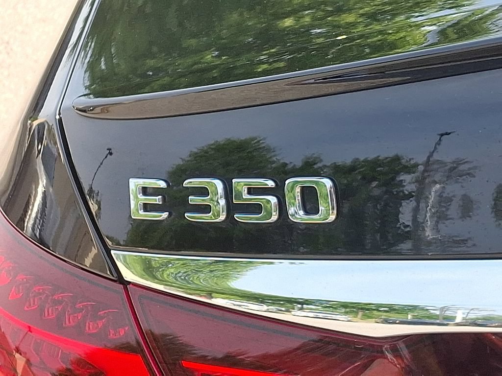 Used 2022 Mercedes-Benz E 350 Sedan w/ Driver Assistance Package image 33