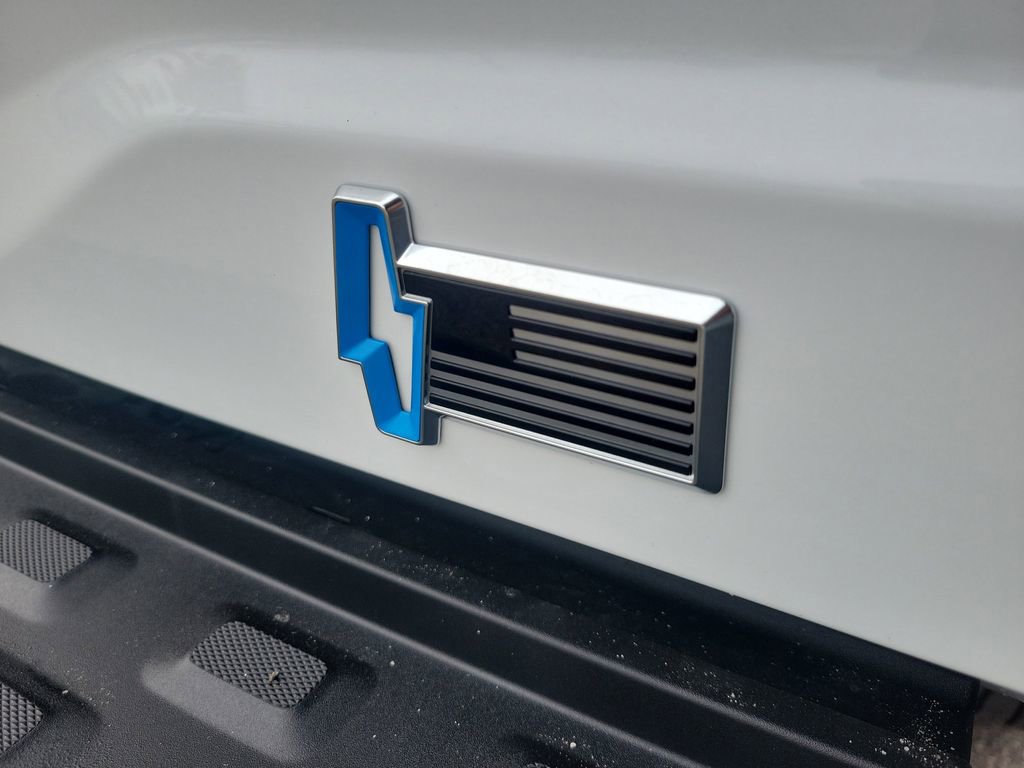 Used 2025 Ford F150 Lightning Flash image 8