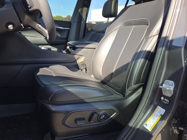 Used 2024 Jeep Grand Cherokee Limited 4xe AWD/4WD image 22