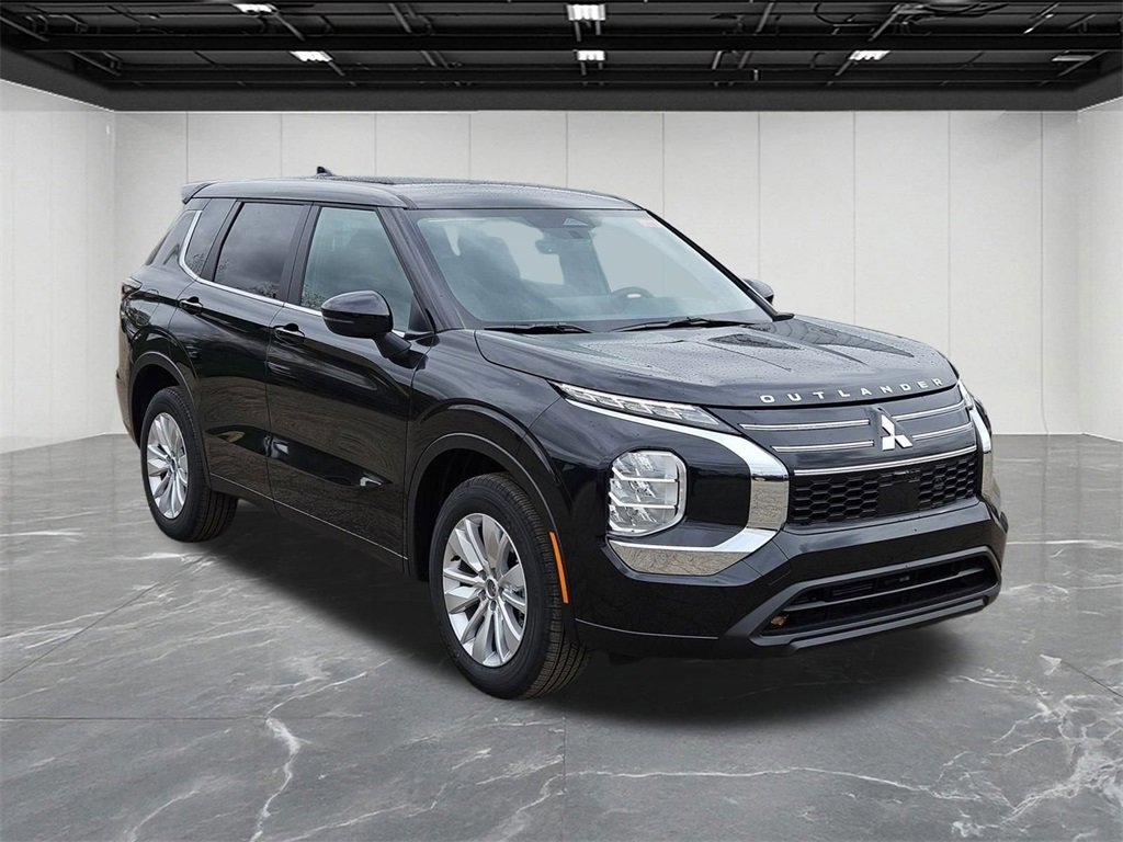 New 2025 Mitsubishi Outlander ES image 7