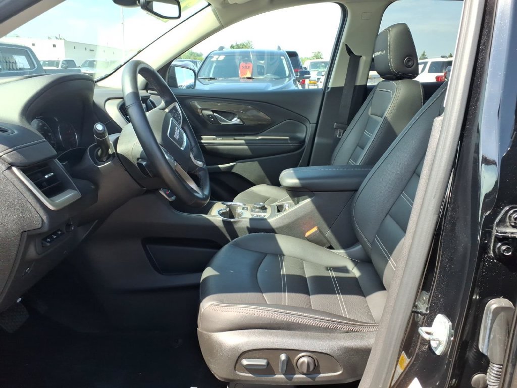 Used 2023 GMC Terrain Denali AWD/4WD image 12