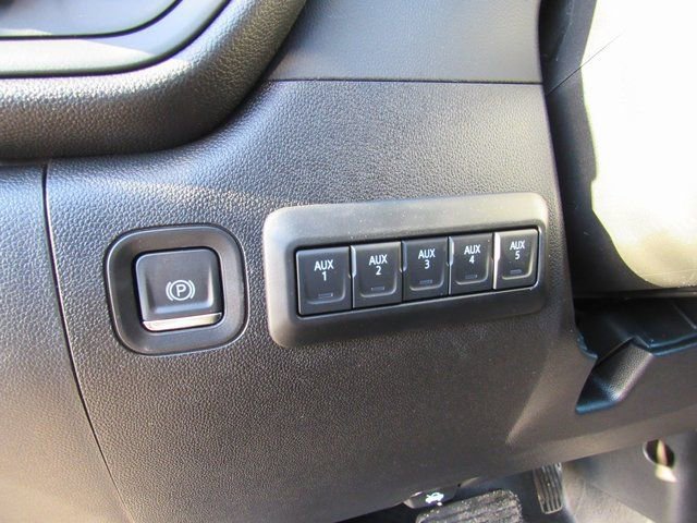 New 2026 GMC Sierra 3500 Pro w/ Convenience Package image 14