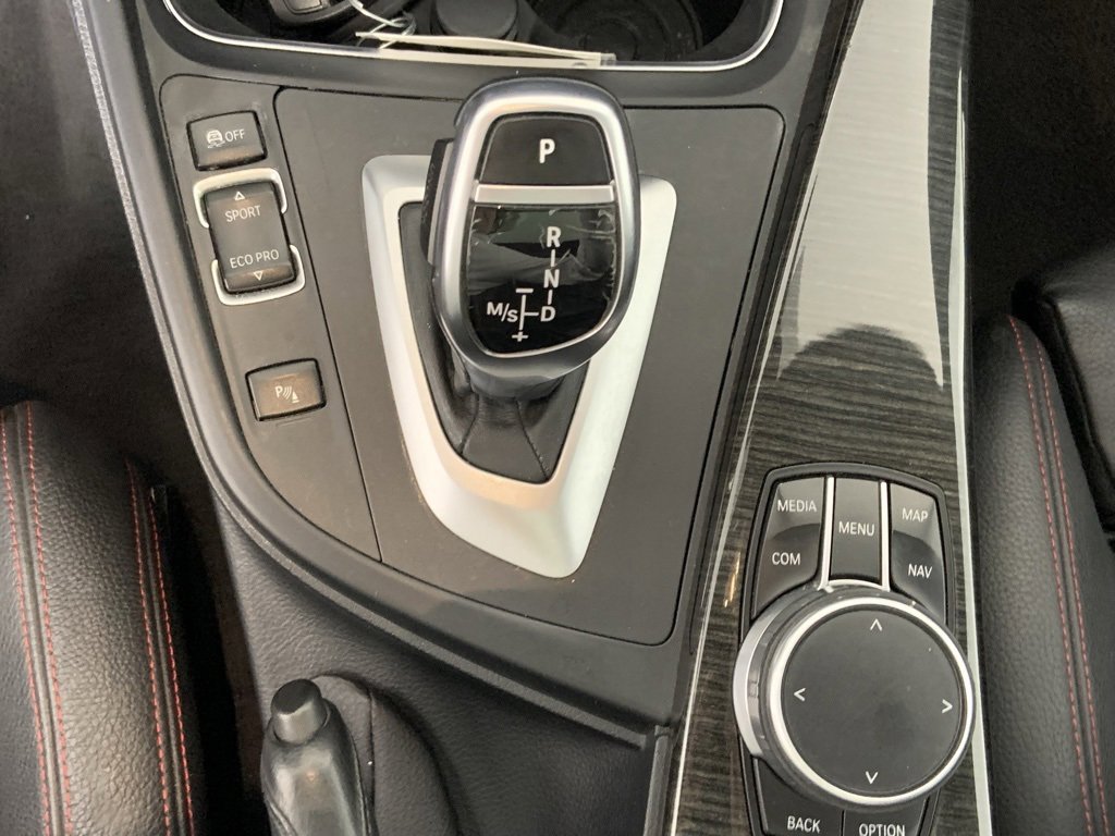 Used 2017 BMW 330i xDrive Wagon w/ Premium Package image 14