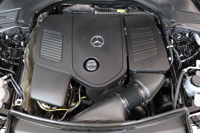 Certified 2025 Mercedes-Benz C 300 4MATIC Sedan image 29