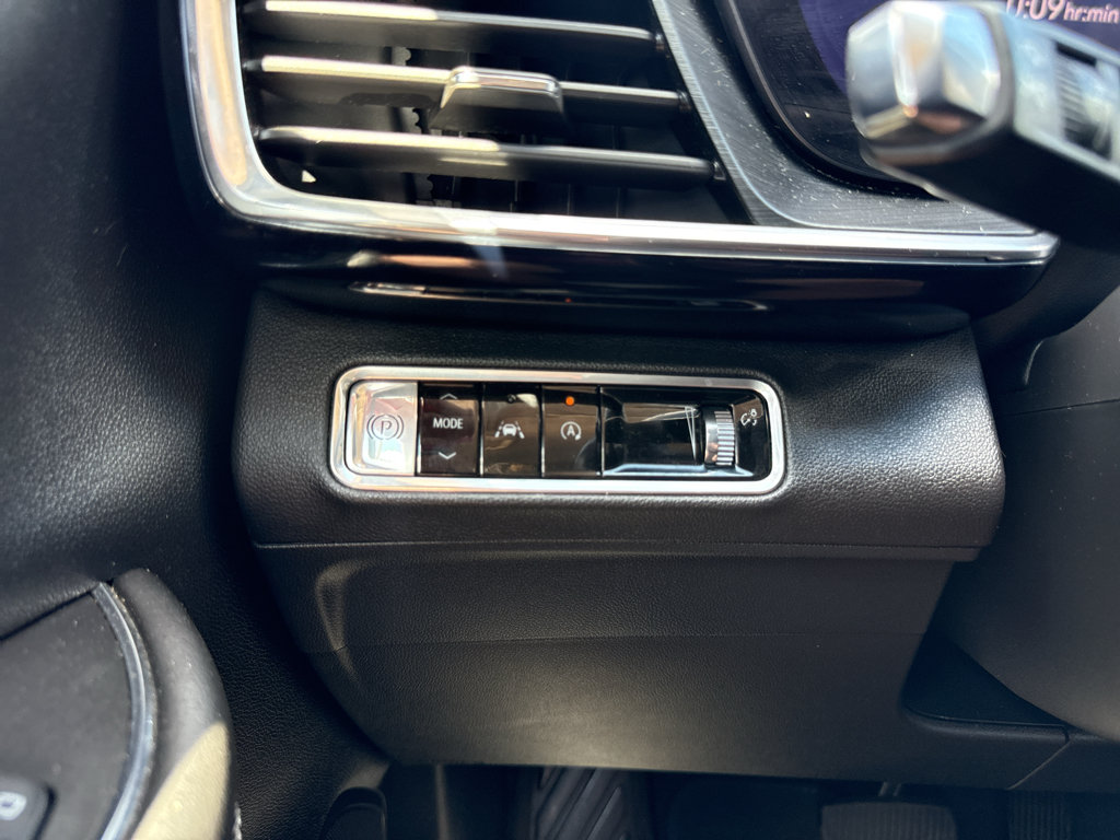 Used 2024 Buick Envision Preferred AWD/4WD image 21