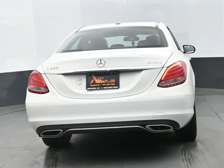 Used 2018 Mercedes-Benz C 300 4MATIC Sedan w/ Premium Package image 8