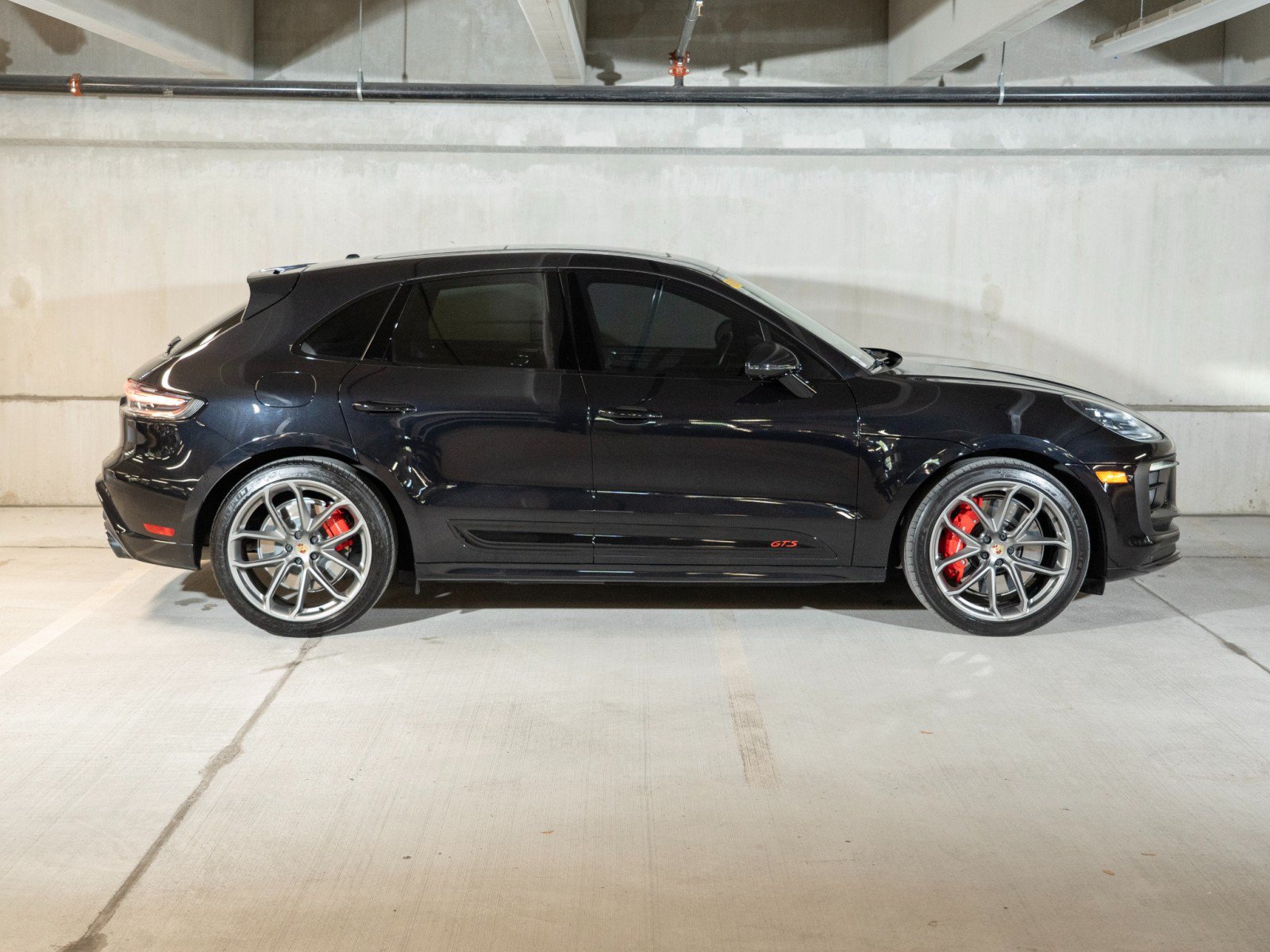 Certified 2024 Porsche Macan GTS AWD/4WD image 8
