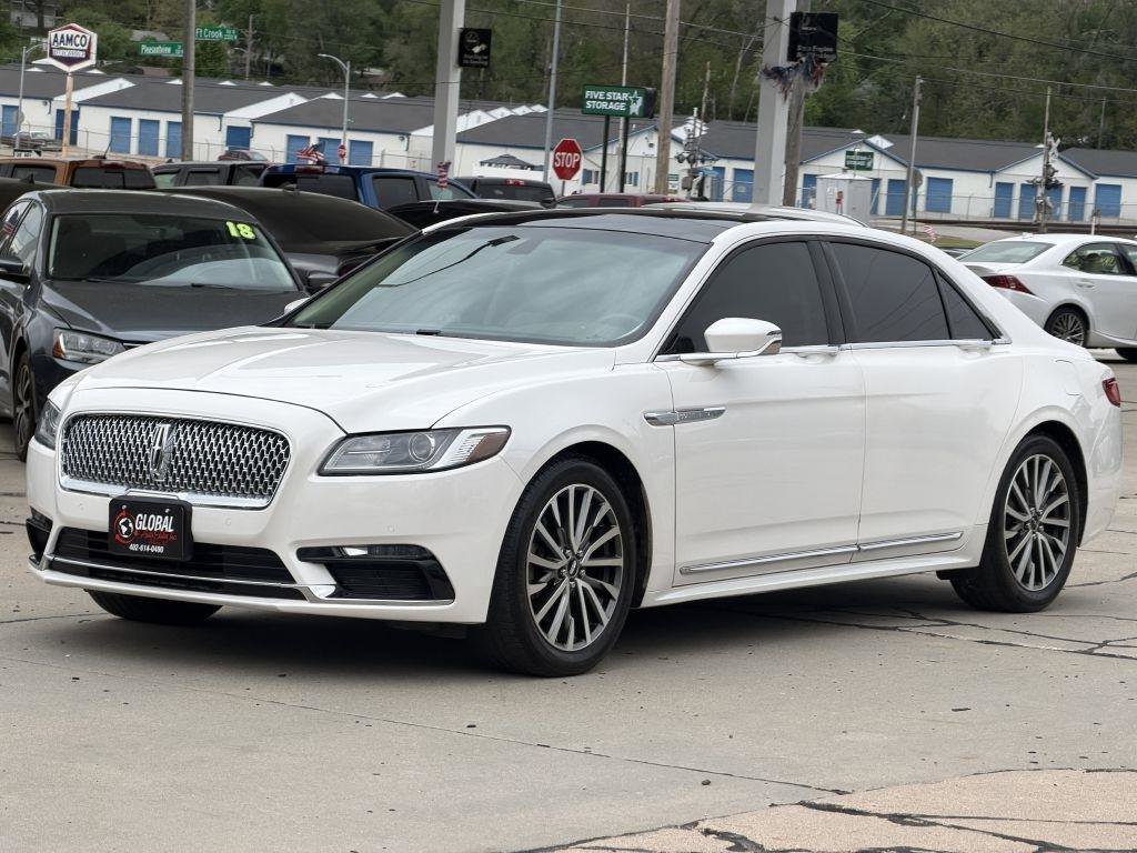 Used 2017 Lincoln Continental Select FWD image 3