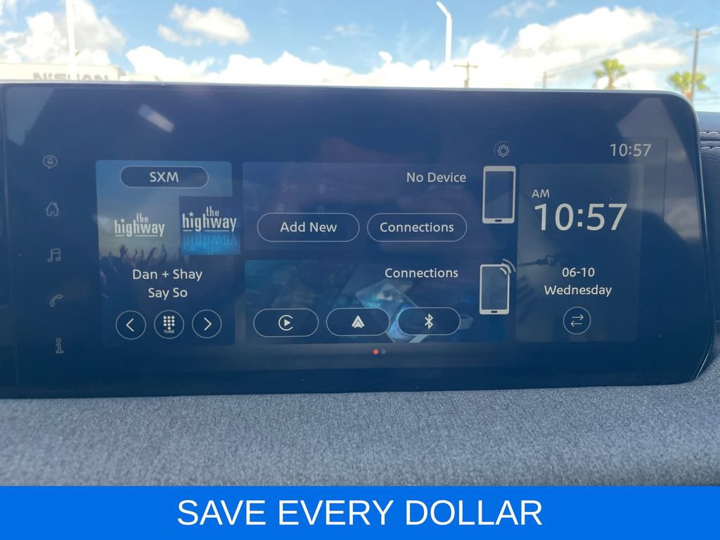 Used 2025 Nissan Kicks SV FWD image 19