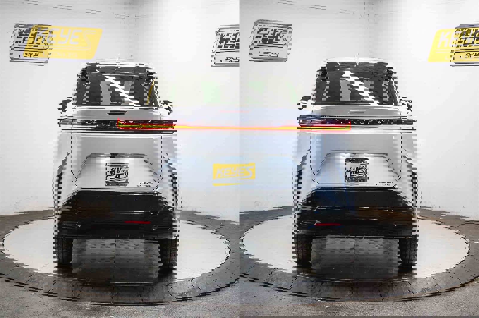 Used 2024 Lexus RZ 300e Premium image 3