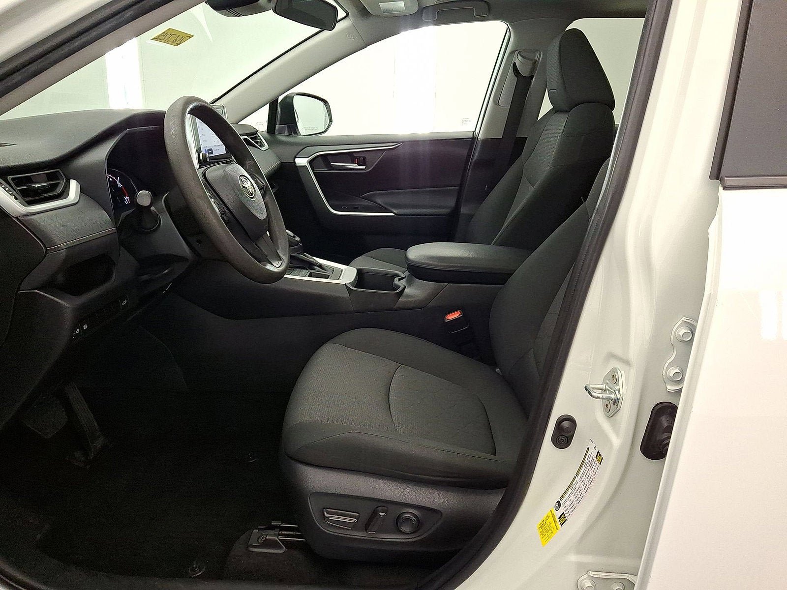 Used 2023 Toyota RAV4 XLE w/ Convenience Package AWD/4WD image 11