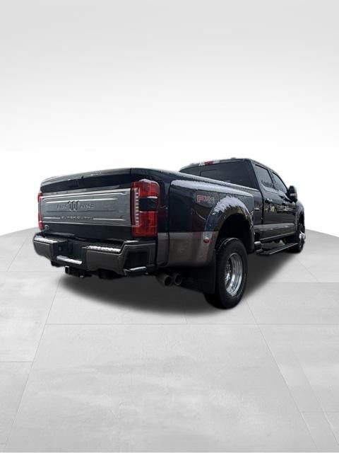 Used 2023 Ford F350 King Ranch image 4