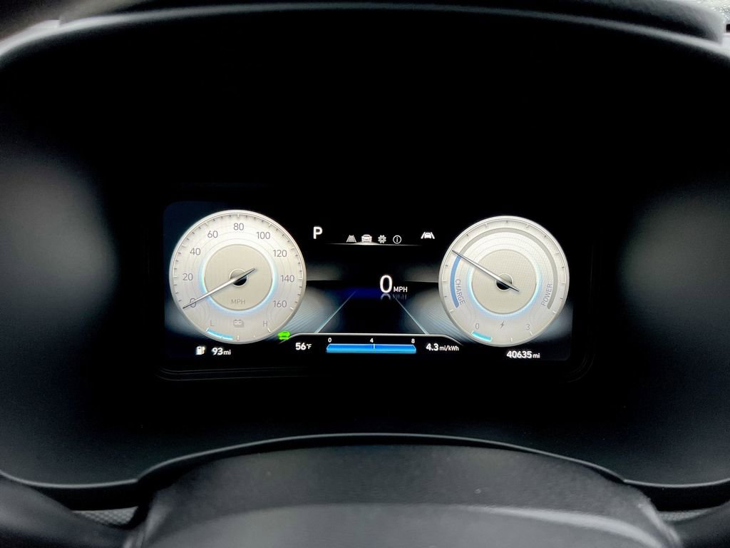 Used 2023 Hyundai Kona SE w/ Cargo Package image 11