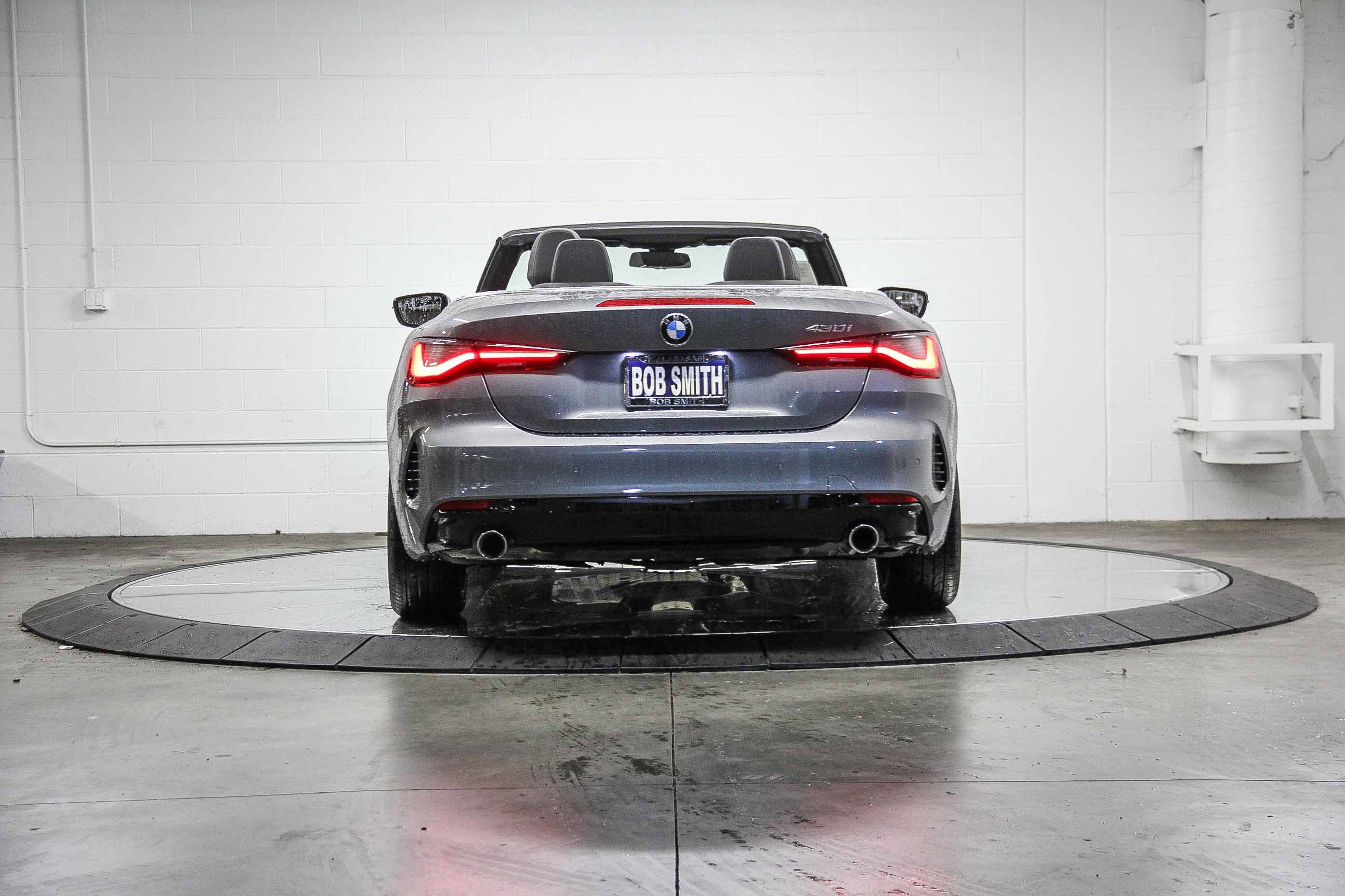 Used 2025 BMW 430i Convertible w/ Premium Package image 11