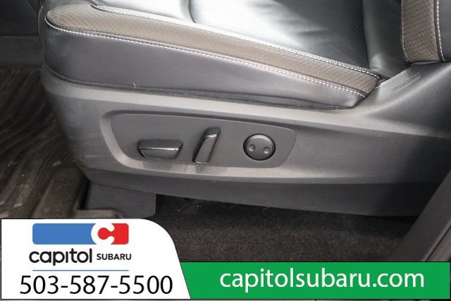 Used 2025 Nissan Pathfinder SL w/ SL Premium Package AWD/4WD image 14
