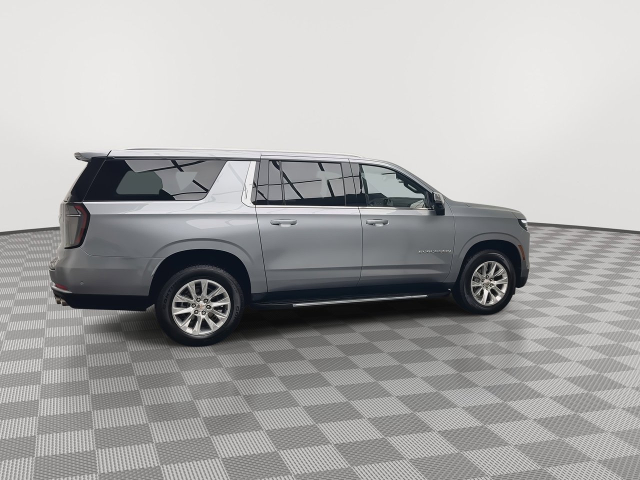 Certified 2025 Chevrolet Suburban Premier w/ Sun And Tow Package AWD/4WD image 46