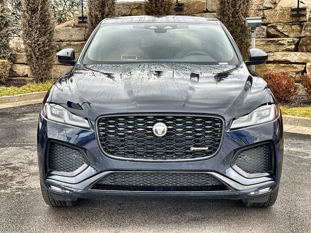 Used 2025 Jaguar F-PACE R-Dynamic S AWD/4WD image 8