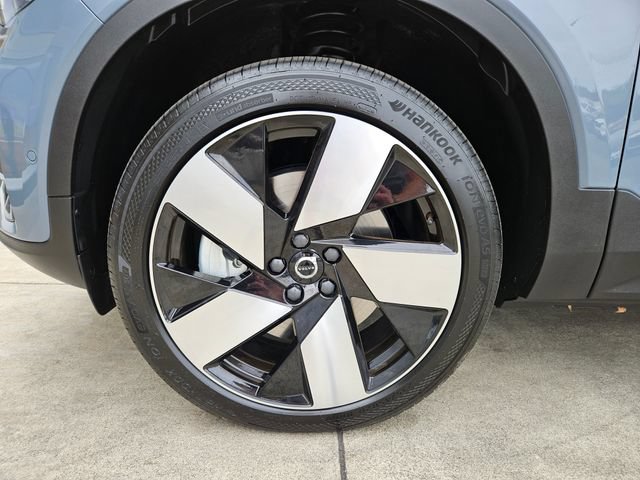 Certified 2023 Volvo XC40 Recharge Plus w/ Protection Package Premier AWD/4WD image 9