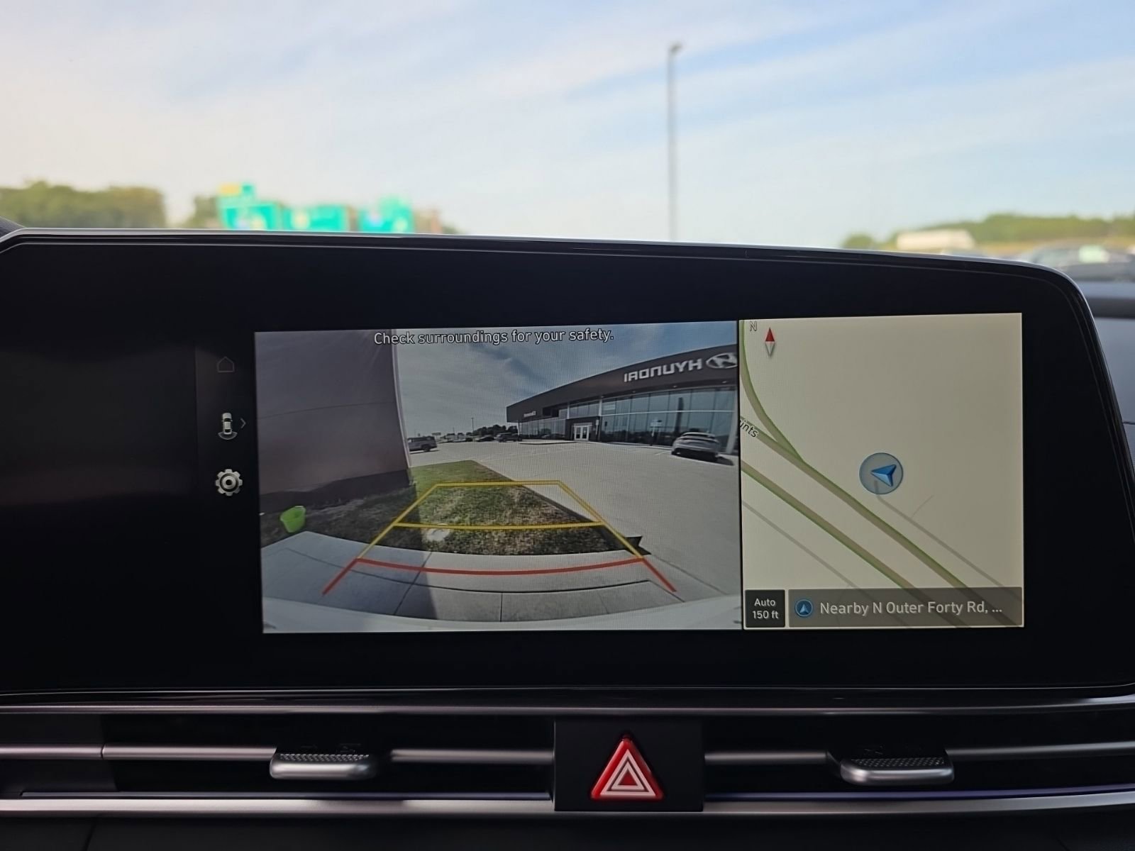 New 2025 Hyundai Elantra Limited image 20