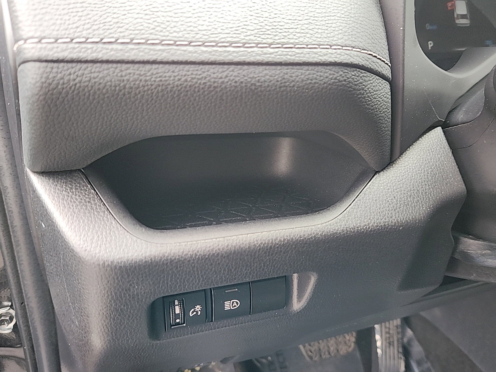 Certified 2025 Toyota RAV4 XLE image 12