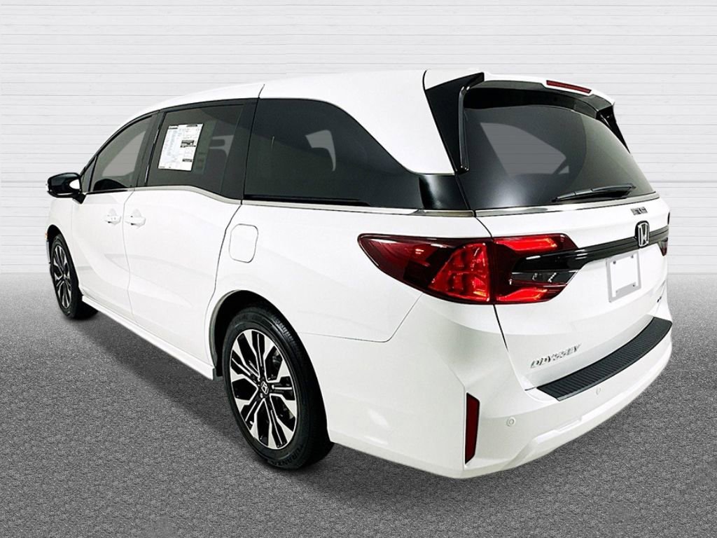 New 2026 Honda Odyssey Elite image 3