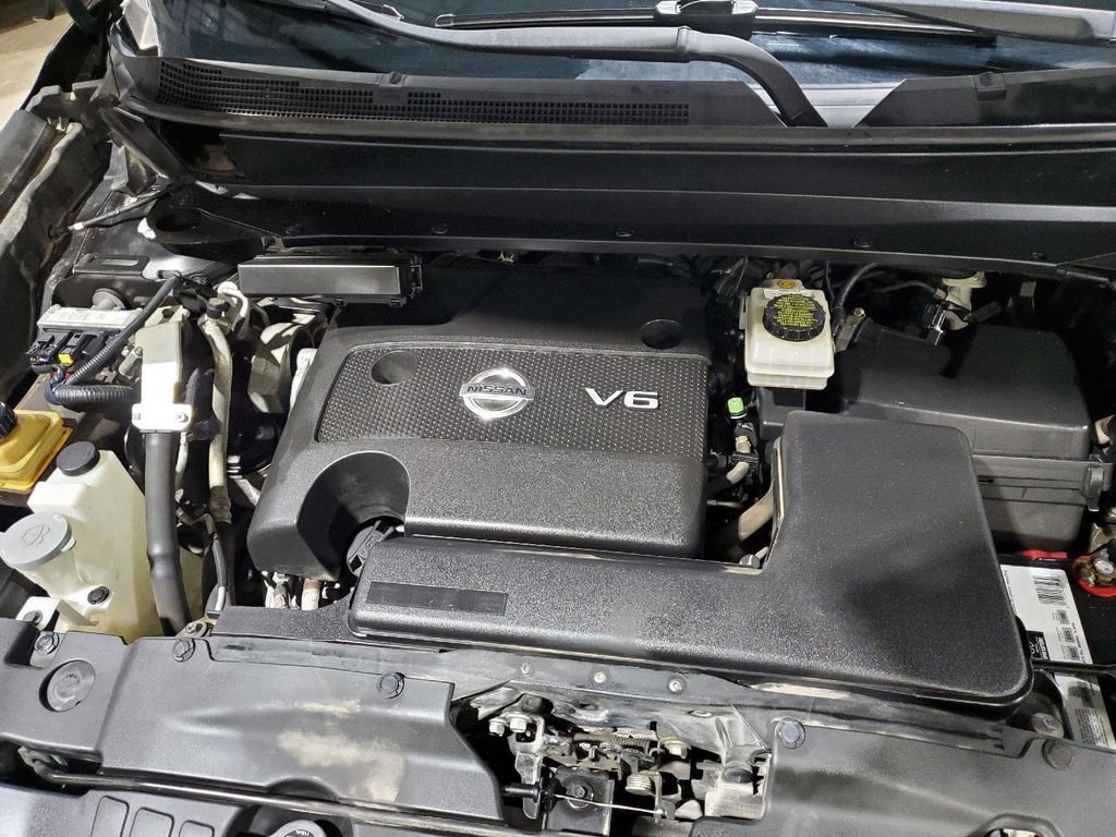 Used 2013 Nissan Pathfinder Platinum image 50