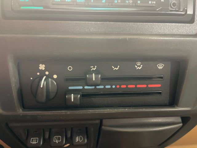 Used 1997 Jeep Wrangler Sahara AWD/4WD image 17