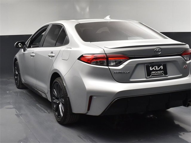 Used 2025 Toyota Corolla SE image 6