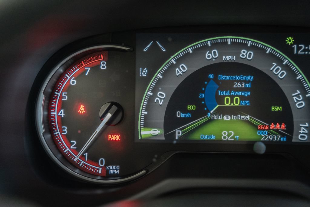 Certified 2025 Toyota RAV4 XLE AWD/4WD image 40