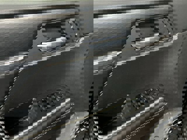 Certified 2025 GMC Acadia Elevation image 23