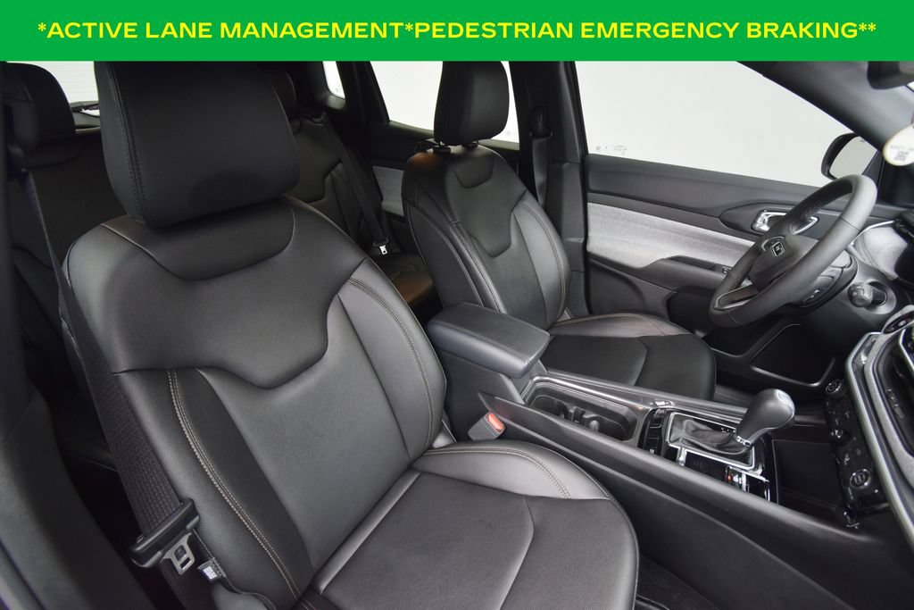 Used 2024 Jeep Compass Latitude AWD/4WD image 17