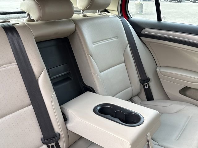 Used 2015 Volkswagen Golf S image 47