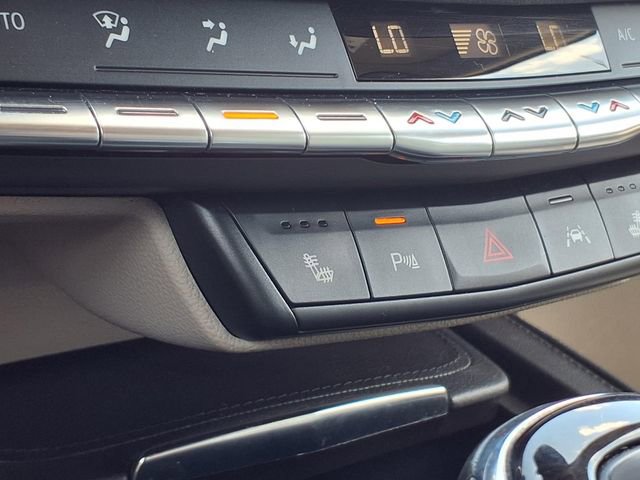 Used 2023 Cadillac XT4 Premium Luxury w/ Technology Package AWD/4WD image 5