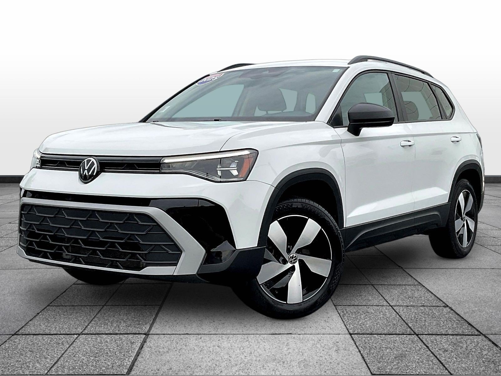 Used 2025 Volkswagen Taos S AWD/4WD image 3
