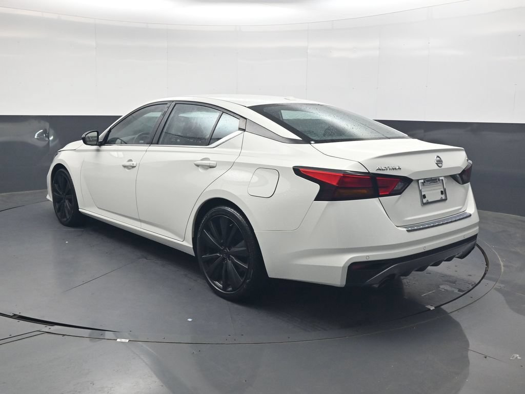 Used 2022 Nissan Altima 2.5 SR FWD image 6