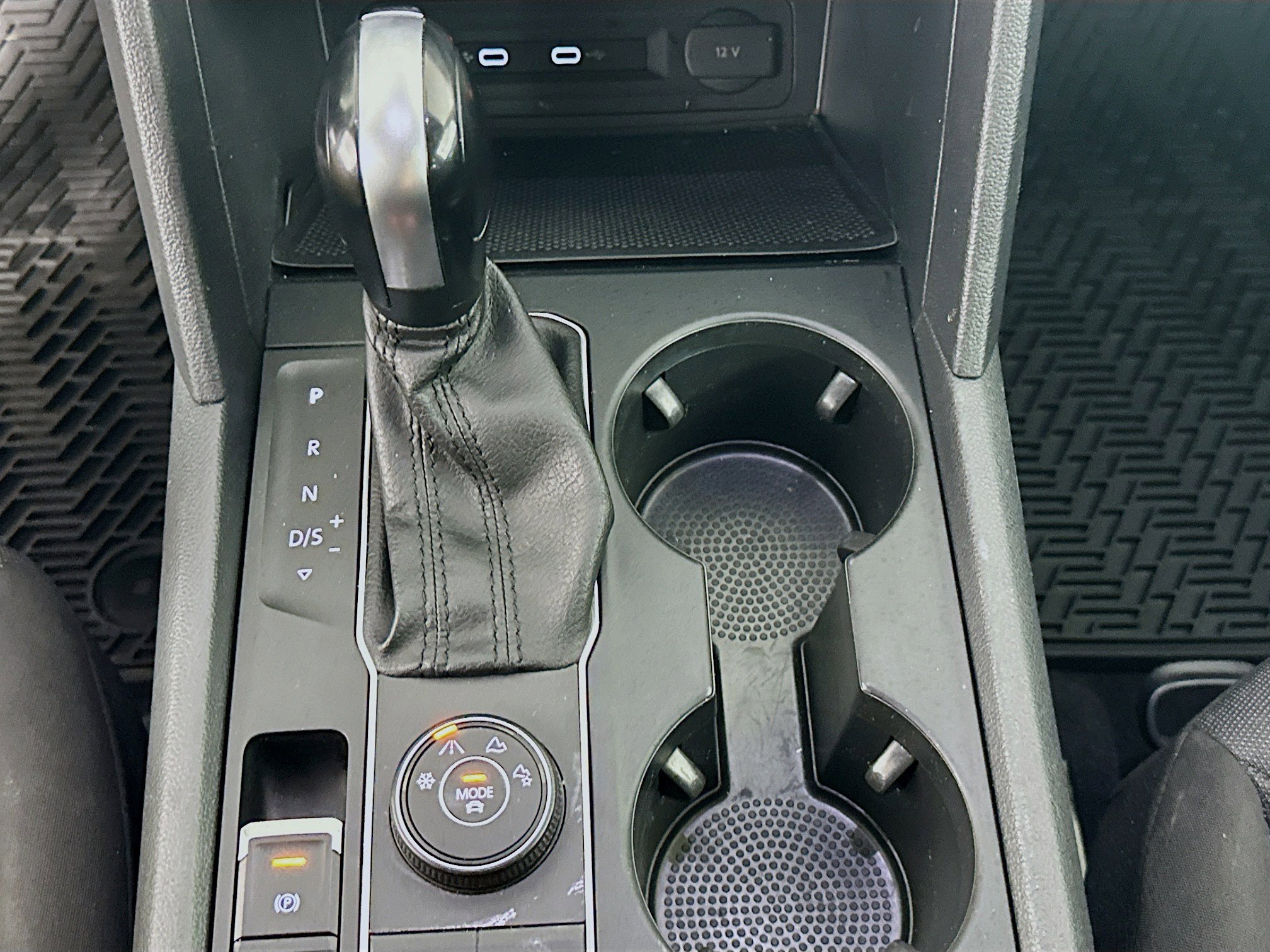 Used 2021 Volkswagen Atlas S image 24