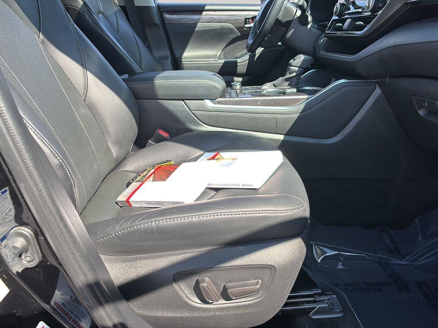 Used 2020 Toyota Highlander Limited image 9