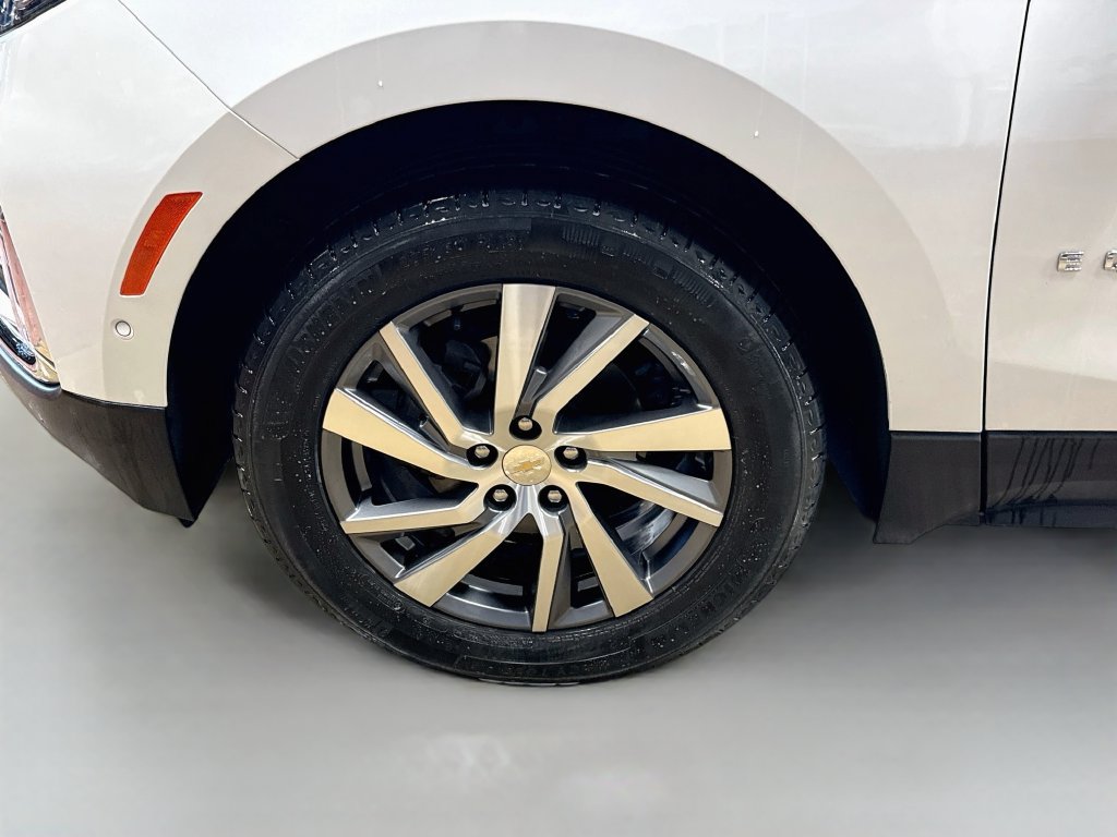 Used 2023 Chevrolet Equinox Premier AWD/4WD image 30